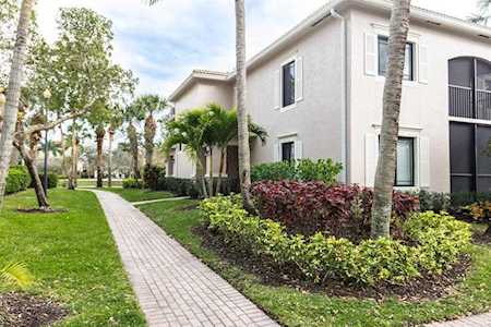 2806 Veronia Drive #304 Palm Beach Gardens, FL 33410
