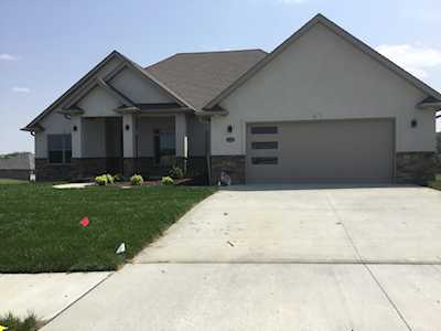 2314 Howell Mountain DR Columbia, MO 65201