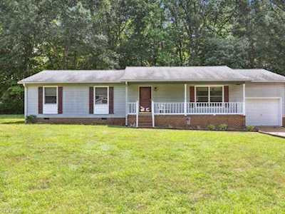 5365 Marlborough Dr Gloucester, VA 23061