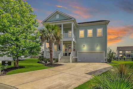 2906 Quarterdeck Ct Mount Pleasant, SC 29466