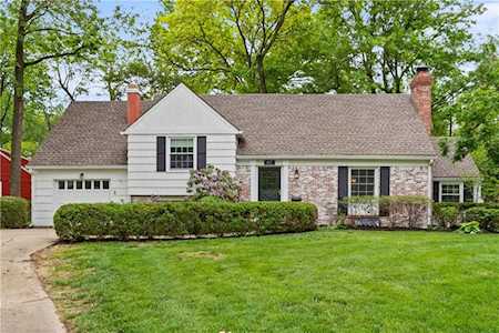 4117 W 67th St Prairie Village, KS 66208