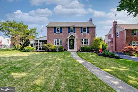 637 Dutton Circle Springfield, PA 19064