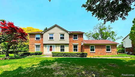 46050 Wesboro Dr Plymouth Twp, MI 48170