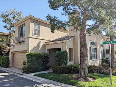 2937 Ryder Place Tustin, CA 92782
