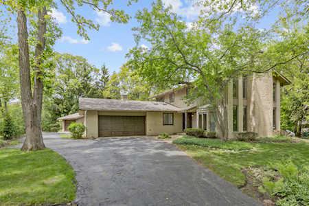 3N894 Thornapple Rd St. Charles, IL 60174