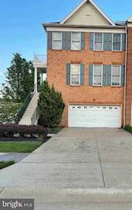 25937 Kirkwood Square Chantilly, VA 20152
