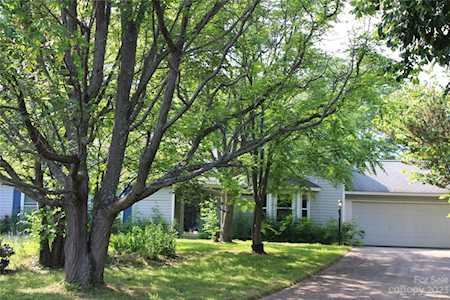 8532 Indian Summer Trl Harrisburg, NC 28075