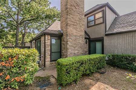 2785 Fairway Park Street Grand Prairie, TX 75050