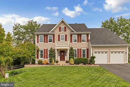 10884 Peachwood Dr Manassas, VA 20110