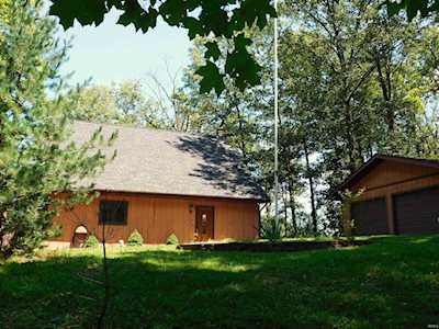 9775 S AQUA Lane Huntingburg, IN 47542
