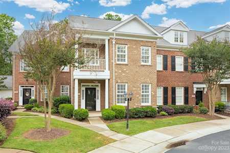 8308 Indigo Row Charlotte, NC 28277