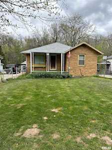 1337 Meadows Ave East Peoria, IL 61611