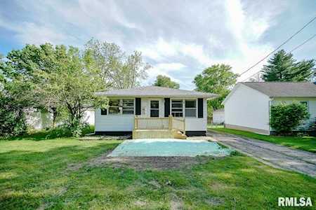 610 E Marietta Ave Peoria Heights, IL 61616