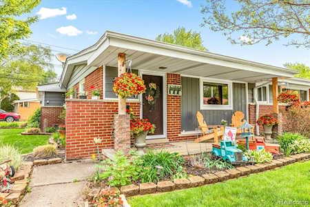 31844 Maine St Livonia, MI 48150