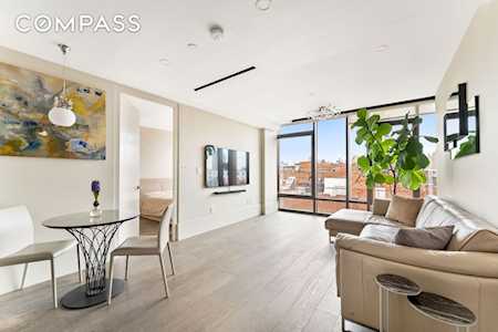 429 Kent Ave #805 Brooklyn, NY 11249