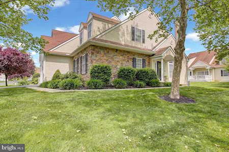 160 Waynebrook Dr Honey Brook, PA 19344
