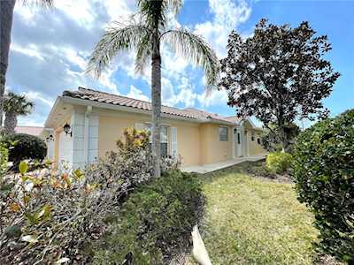 7632 Camminare Dr Sarasota, FL 34238