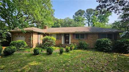 2240 London Bridge Rd Virginia Beach, VA 23456