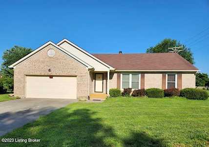 3105 Bluegrass Dr Shelbyville, KY 40065