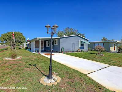 5018 Santa Anna Avenue Titusville, FL 32780