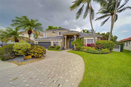 8081 Bermuda Point Ln Davie, FL 33328