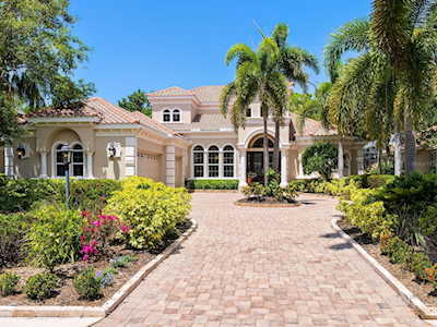 8318 Grosvenor Ct Bradenton, FL 34201
