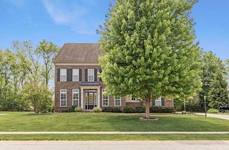 6905 Linden Woods Dr Avon, IN 46123