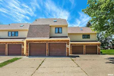 3932 Partridge Circle Bettendorf, IA 52722