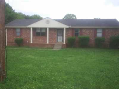 403 E Kings Rd Smyrna, TN 37167