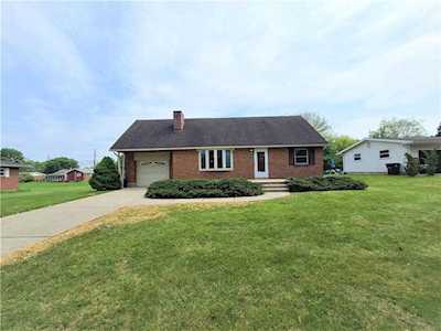 1645 Mark Twain Circle Bethlehem, PA 18017