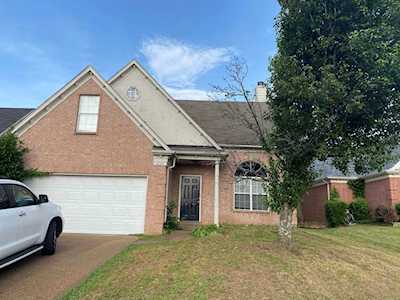 2740 Breezy Ridge Trl Memphis, TN 38016