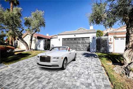 3133 Bel Air Dr Las Vegas, NV 89109