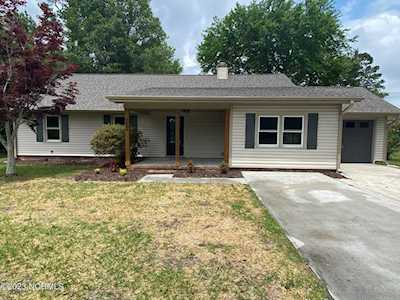 3504 Middle Sound Loop Road Wilmington, NC 28411