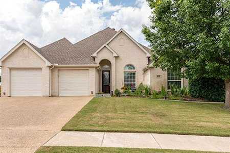 11112 Golfview Way Benbrook, TX 76126