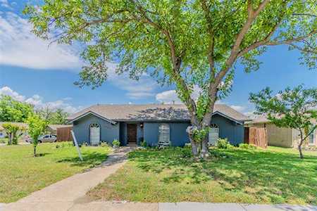 1905 Overglen Drive Plano, TX 75074