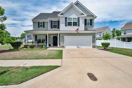 2104 Sandal Arch Chesapeake, VA 23323