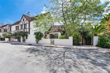 412 Viscaya Ave Coral Gables, FL 33134