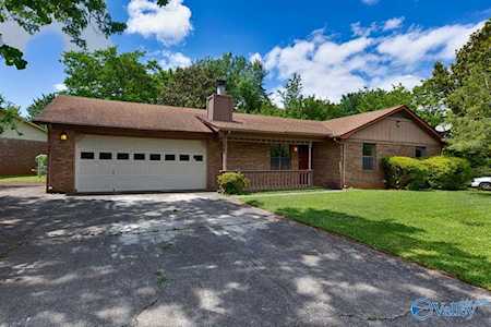 204 NE Barkwood Drive Huntsville, AL 35811