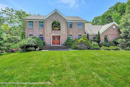 1 Heather Hill Way Holmdel, NJ 07733