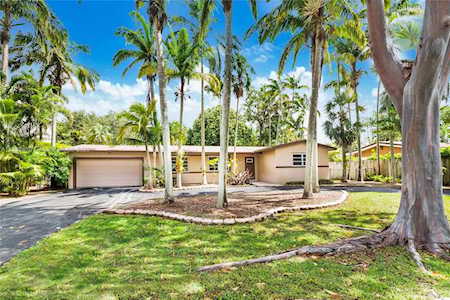 7355 SW 105th Ter Pinecrest, FL 33156