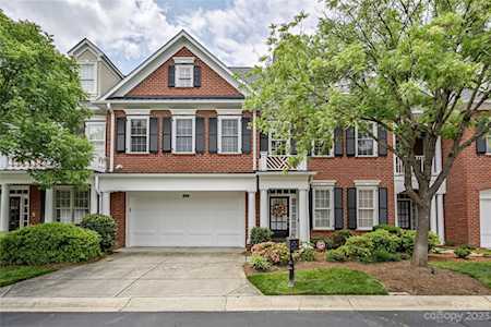 7518 Bluestar Ln Charlotte, NC 28226