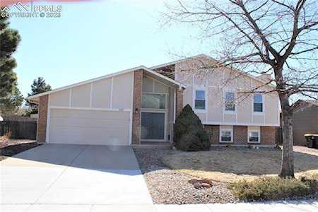 2607 Legend Drive Colorado Springs, CO 80920