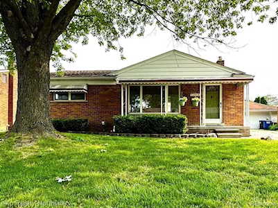 32740 Merritt Dr Westland, MI 48185