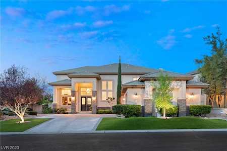 9721 Queen Charlotte Dr Las Vegas, NV 89145