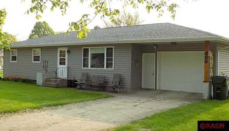 409 N Brown St Winthrop, MN 55396