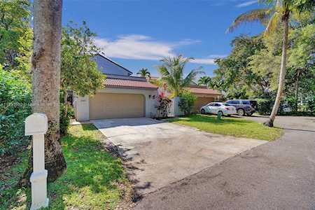 2885 Begonia Way Cooper City, FL 33026