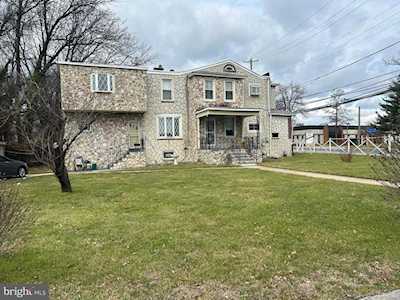710 Calcon Hook Rd Sharon Hill, PA 19079