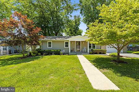 3807 15th St Chesapeake Beach, MD 20732