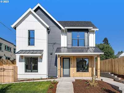 2726 SE 26th AVE #1 Portland, OR 97202