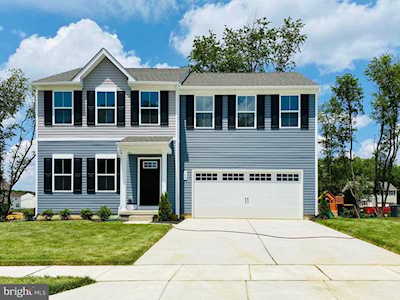 108 Carrisa Ln Sicklerville, NJ 08081